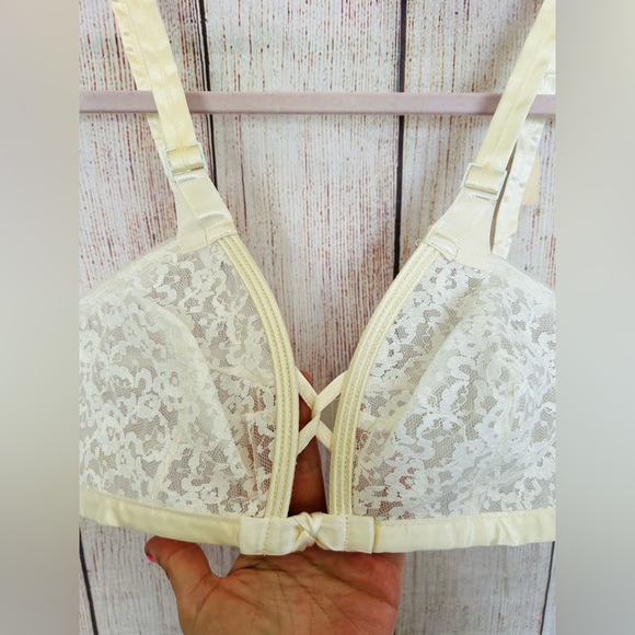 Best & Co Cheers Fifth Ave New York Vintage 60s Women’s Cream Lace Bra 36B - Picture 4 of 8